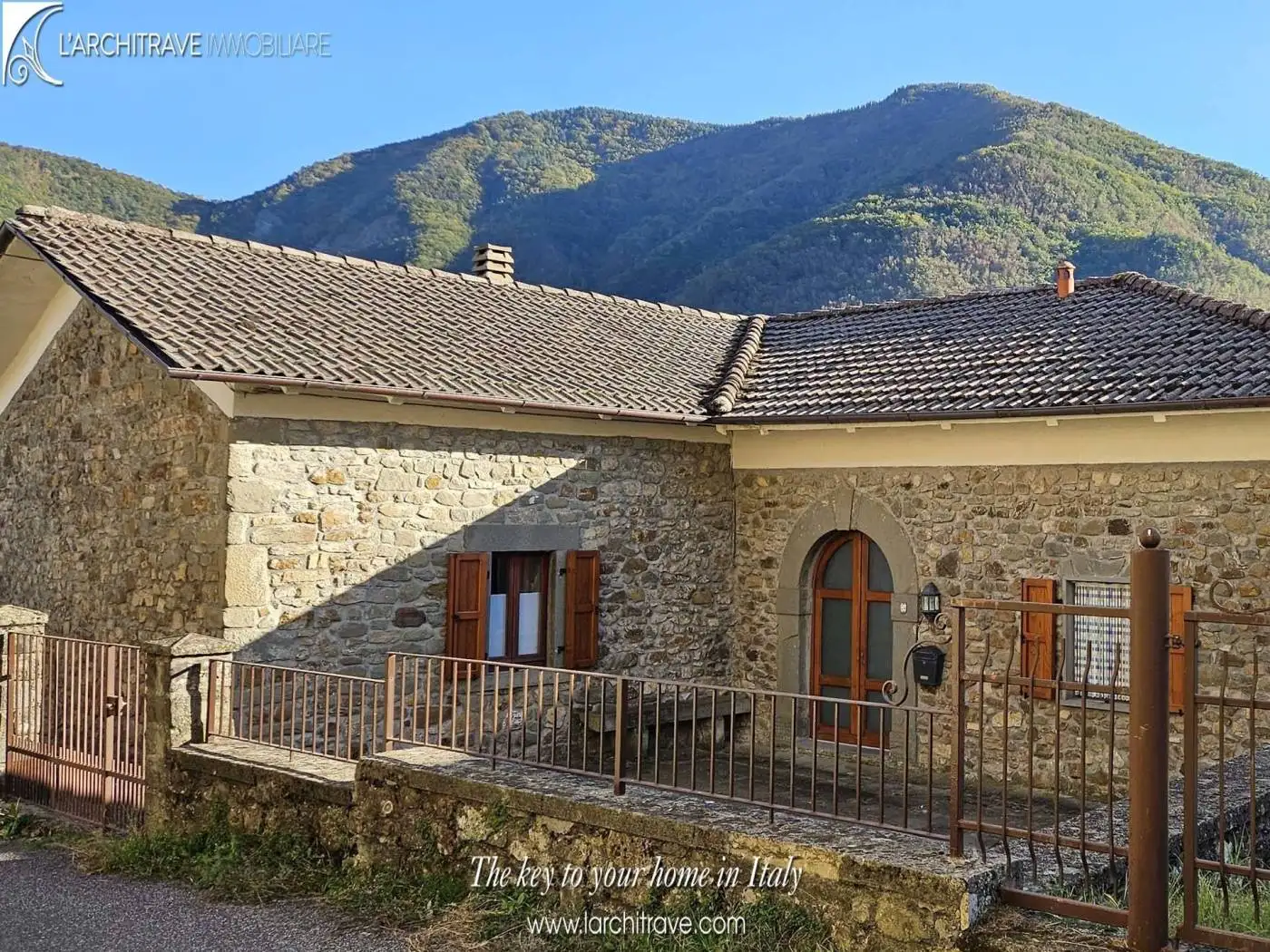 Villa in vendita a Comano