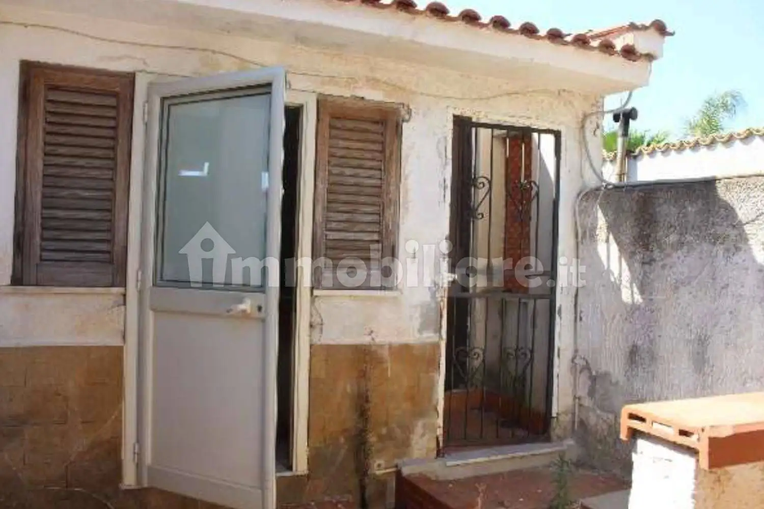 Villa in asta a Cinisi