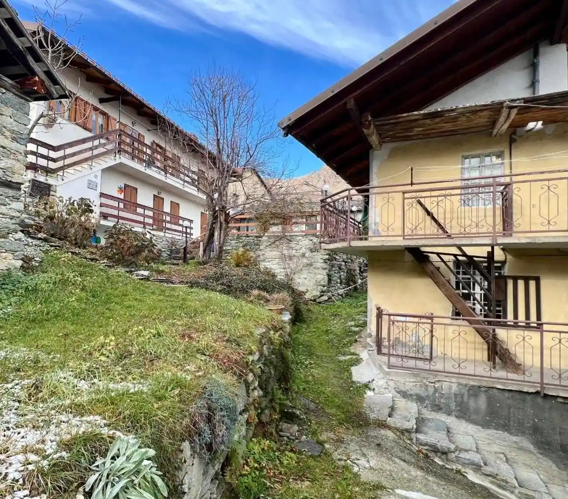 Terratetto plurifamiliare frazione Tornetti 65, Viù - foto 2