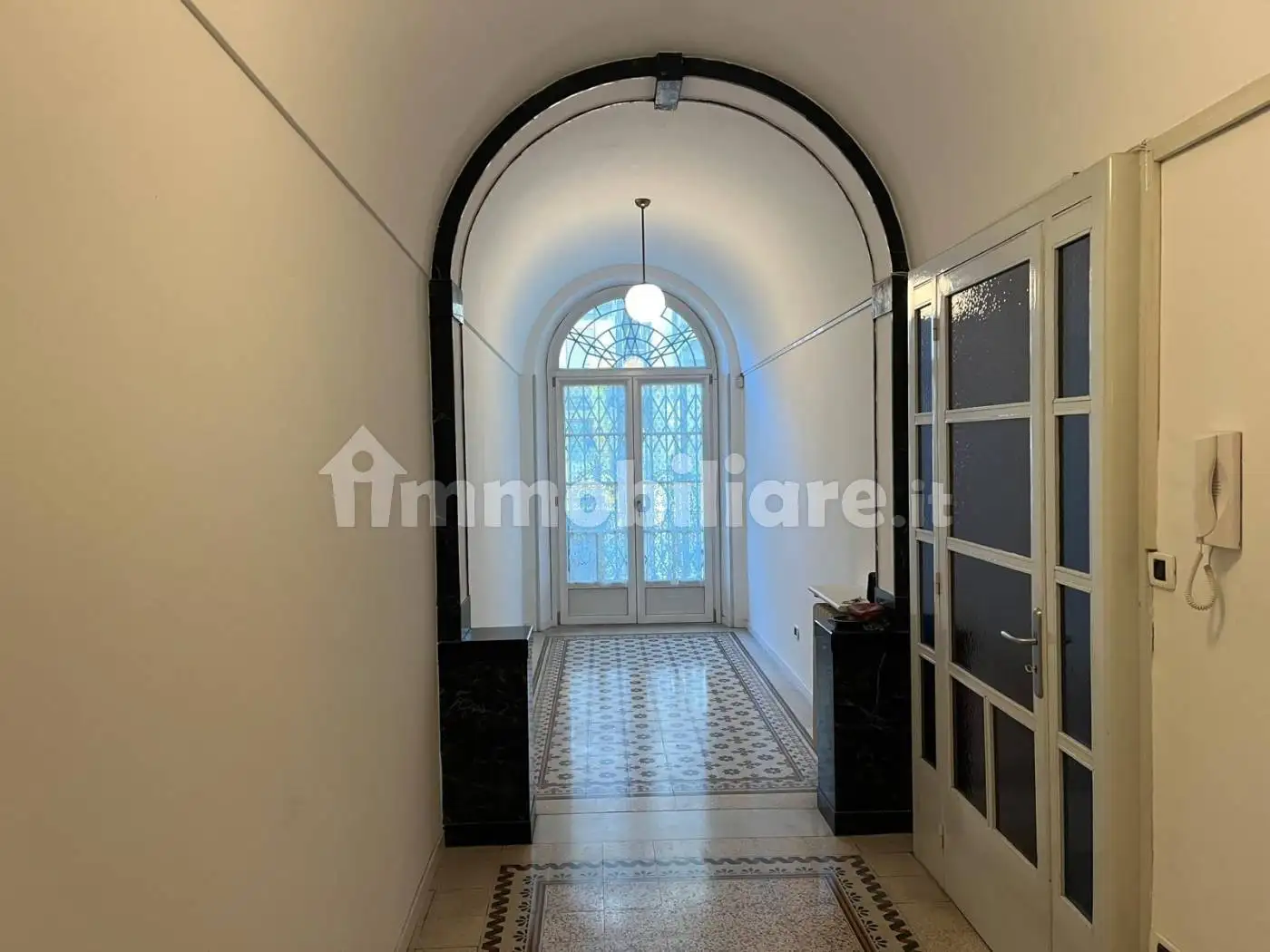 Appartamento via Jean-Baptiste de Tillier, Centro, Aosta - foto 2