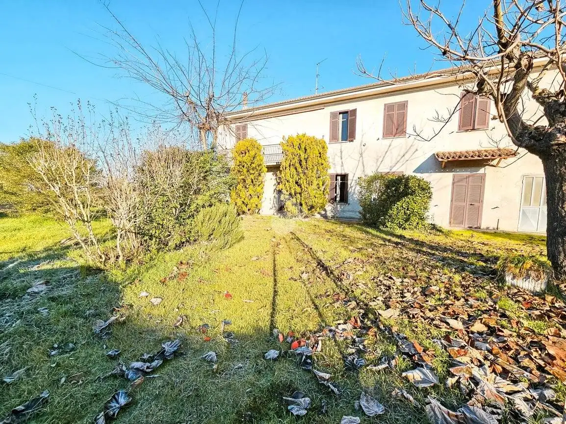 Casa indipendente in vendita a Alessandria