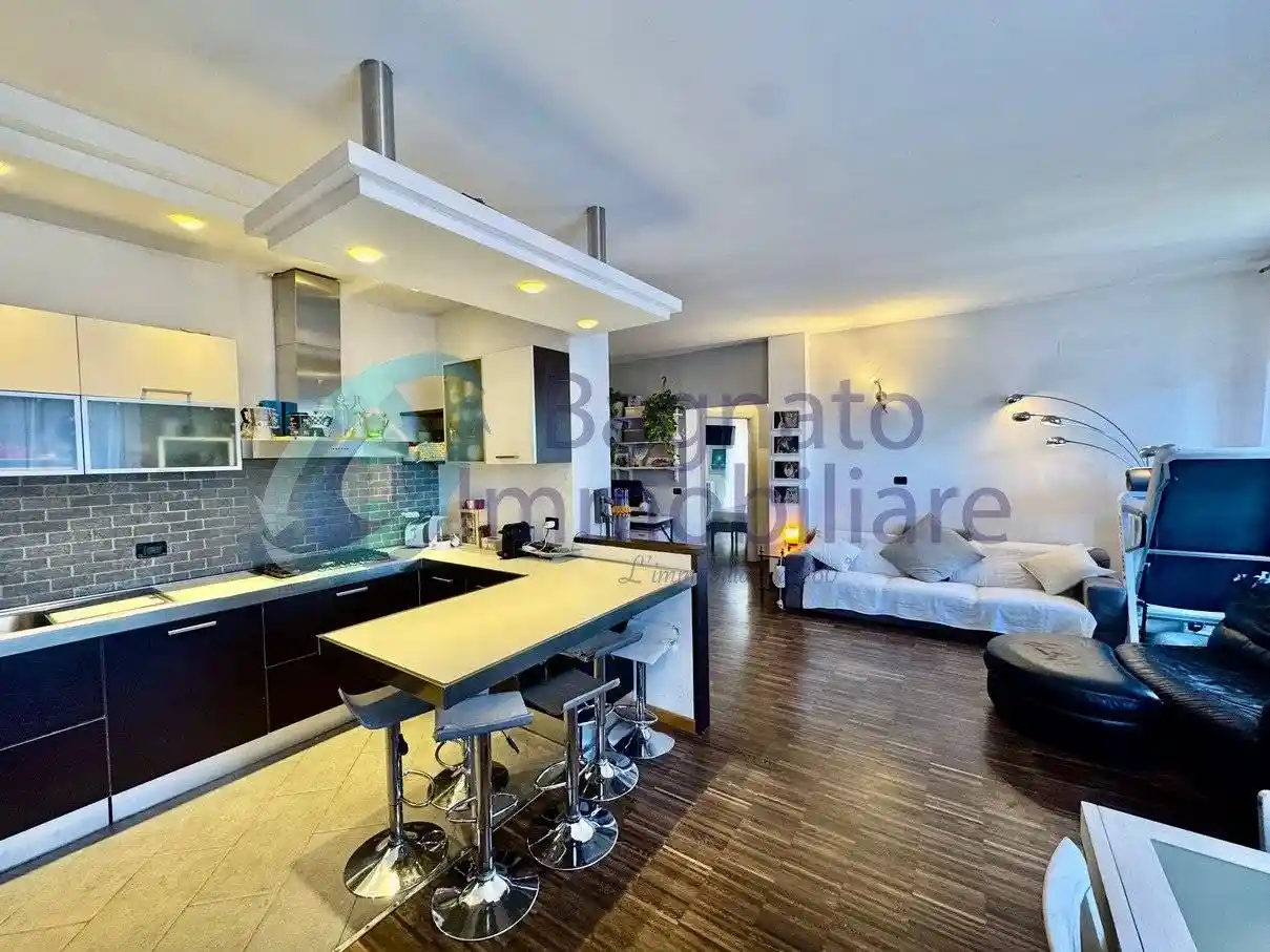 Trilocale largo Cesare Balbo 5, Sacro Cuore, Novara - foto 3