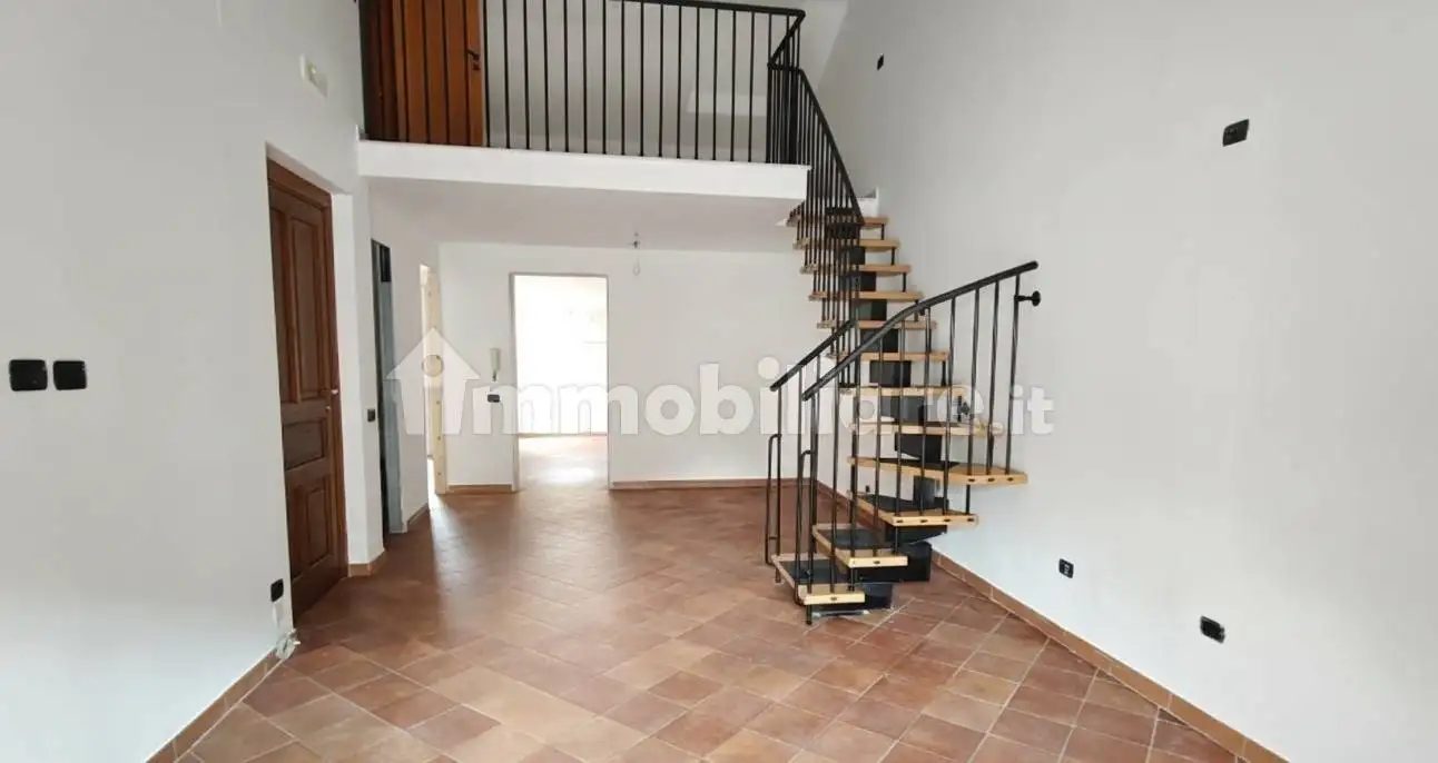 Mansarda corso Umberto I, Centro, Cava de' Tirreni - foto 2