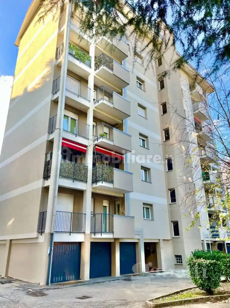 Trilocale viale Giotto 17, Sant'Anna, Busto Arsizio - foto 3