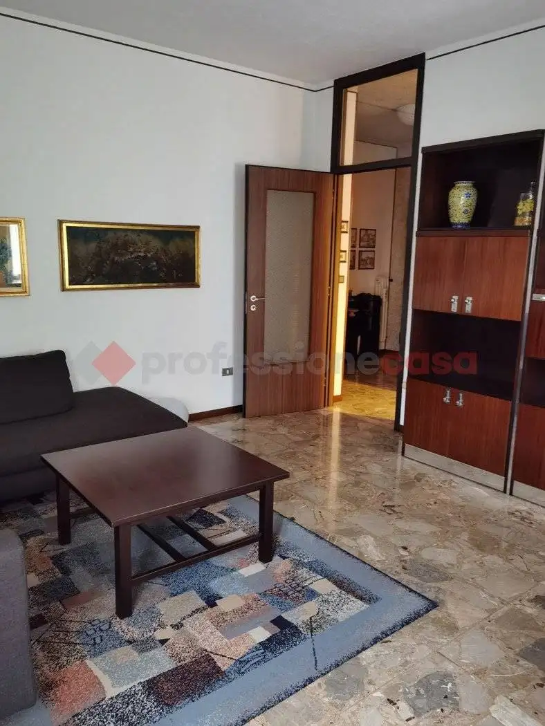 Quadrilocale via Generale Giacomo Desenzani, 1, Centro, Castiglione delle Stiviere - foto 3