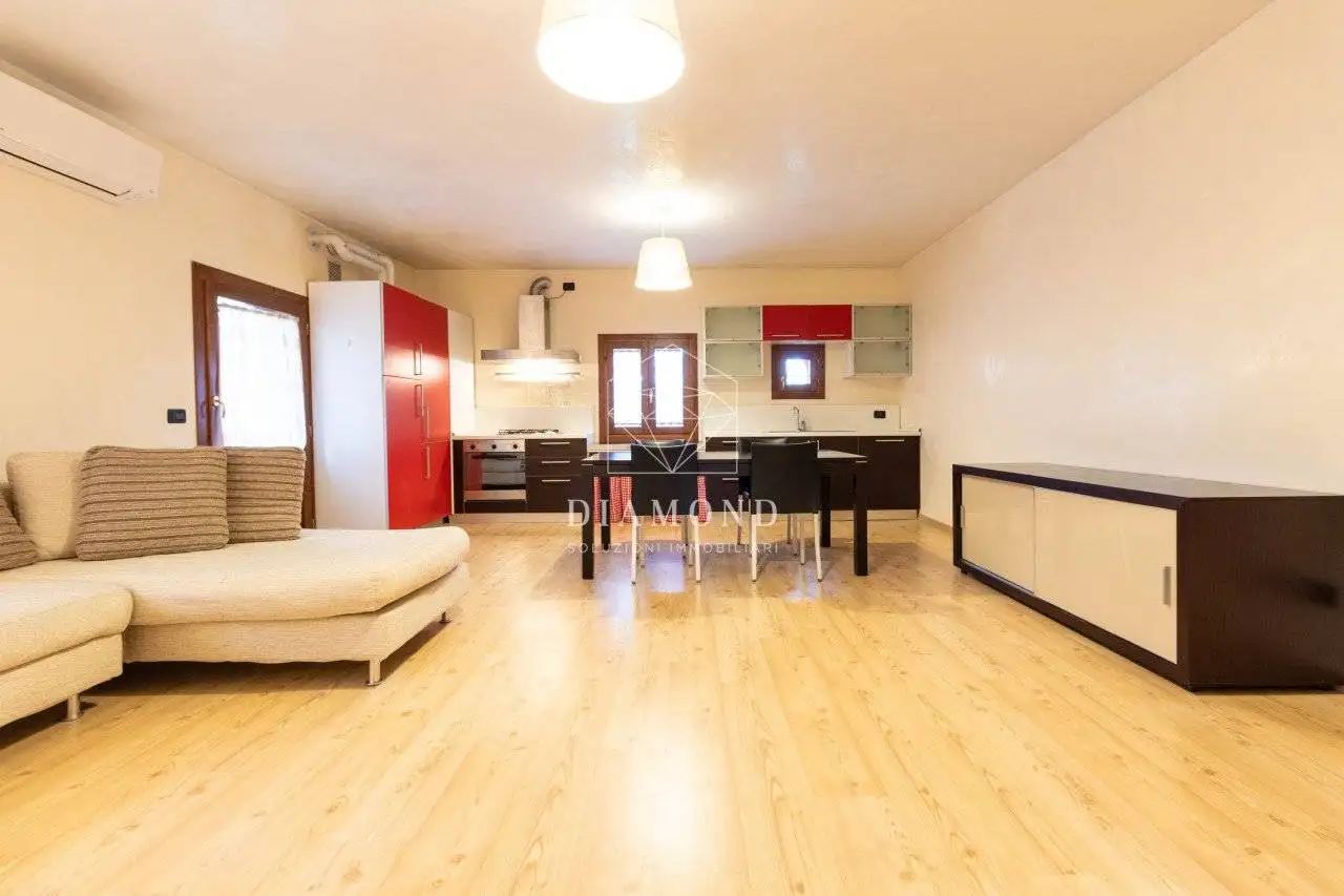 Appartamento in affitto a Montebelluna