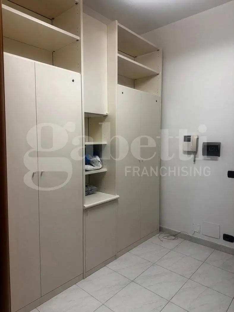 Trilocale via Brigata avellino, 0, Emanuele II, C. Colombo, Morelli e Silvati, Avellino - foto 2