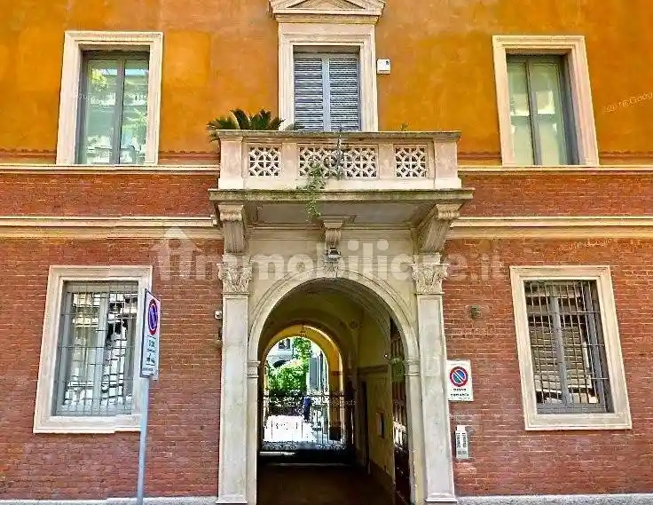 Trilocale piazza Sant'Ambrogio, Sant'Ambrogio, Milano - foto 2