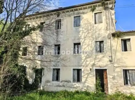 Casa indipendente in asta a Barbarano Mossano