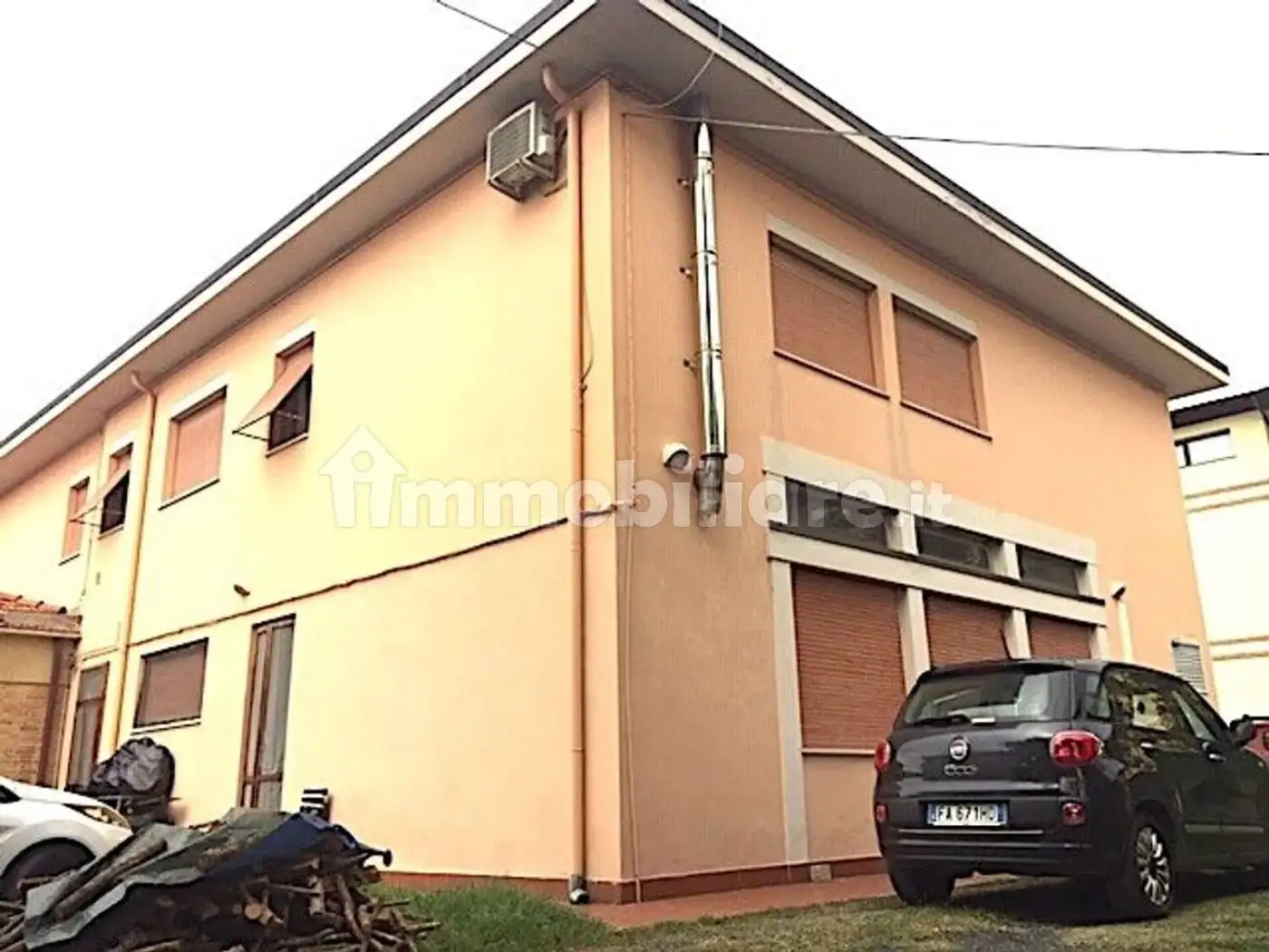 Palazzo - Edificio in vendita a Fauglia