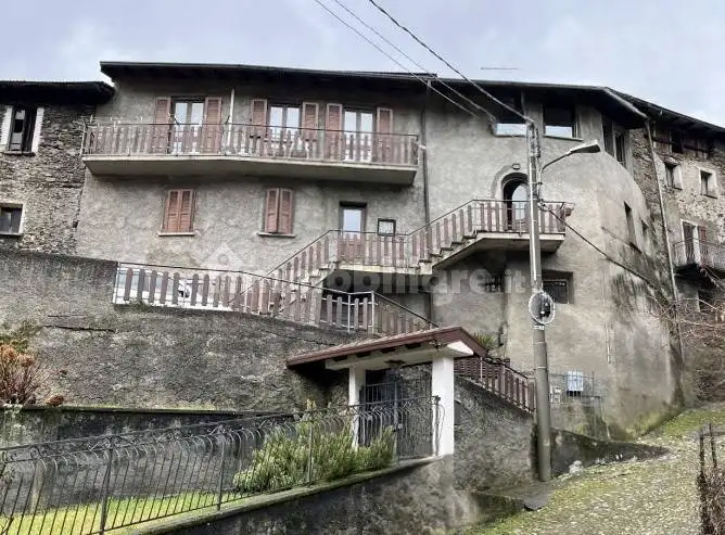 Casa indipendente in asta a Sellero