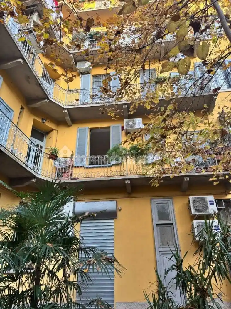 Bilocale via Luigi Porro Lambertenghi 34, Isola, Milano - foto 4