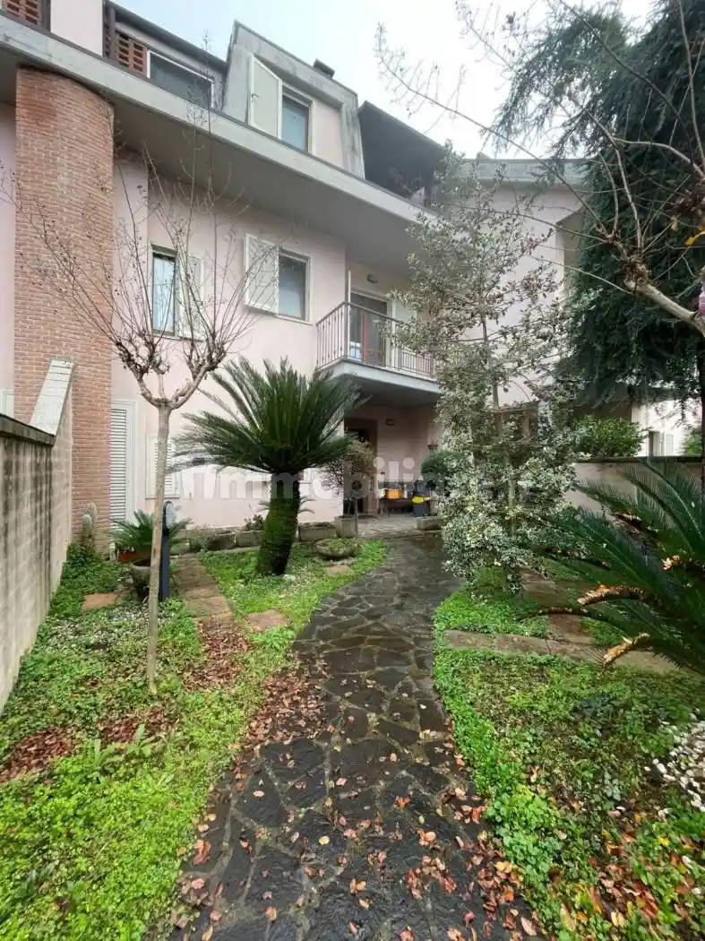 Villetta a schiera in vendita a Frosinone