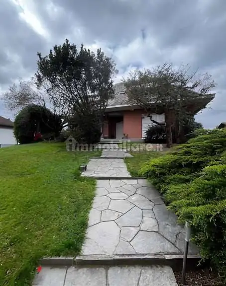 Appartamento in asta a Bregnano