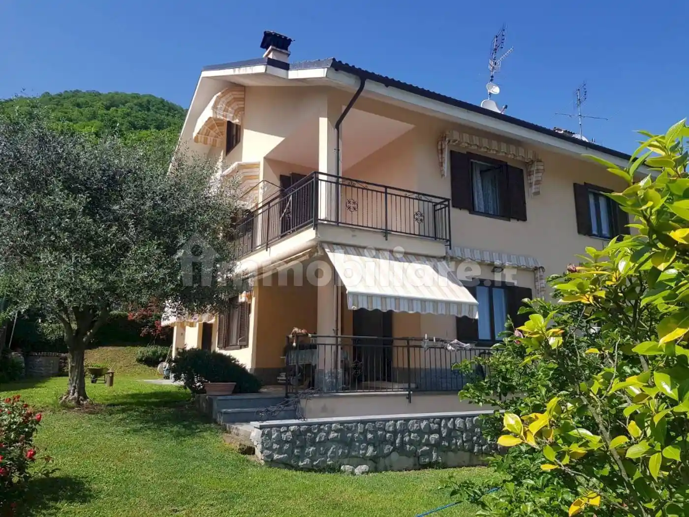 Villa in vendita a Torre Pellice
