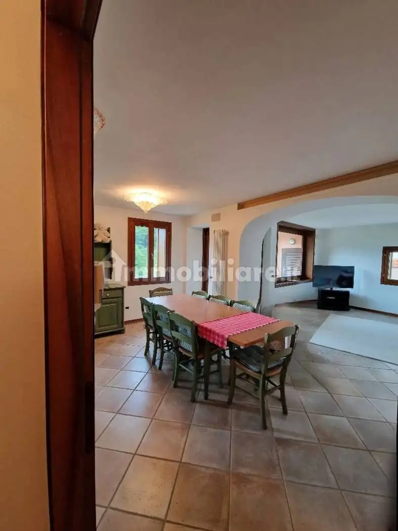 Villa in vendita a Valli del Pasubio