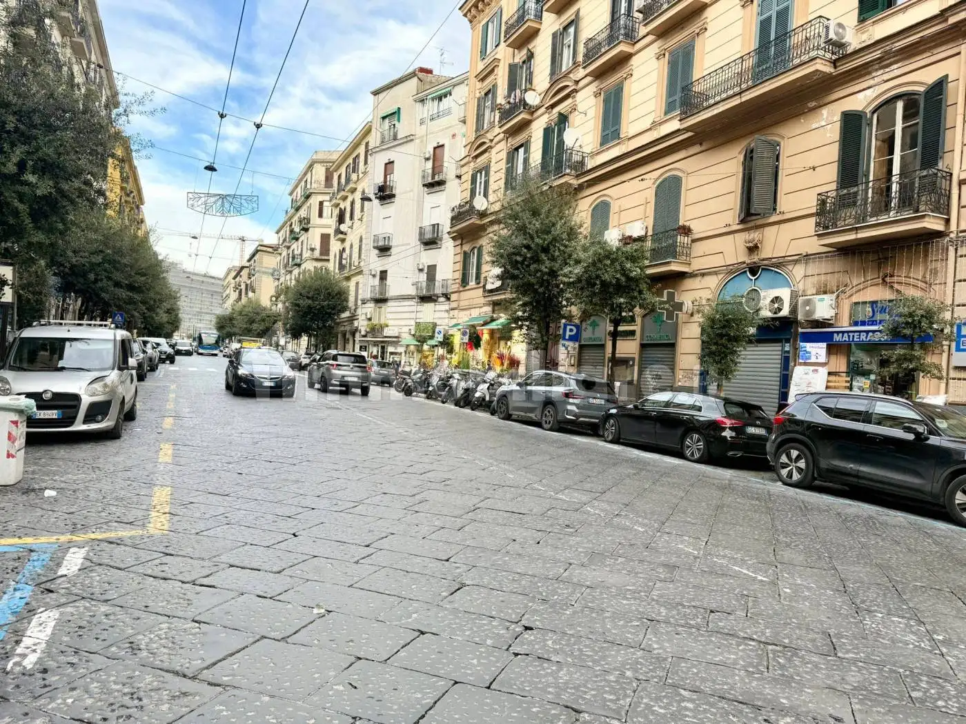 Appartamento in vendita a Napoli