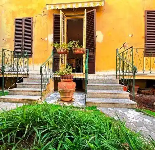 Appartamento in vendita a Firenze