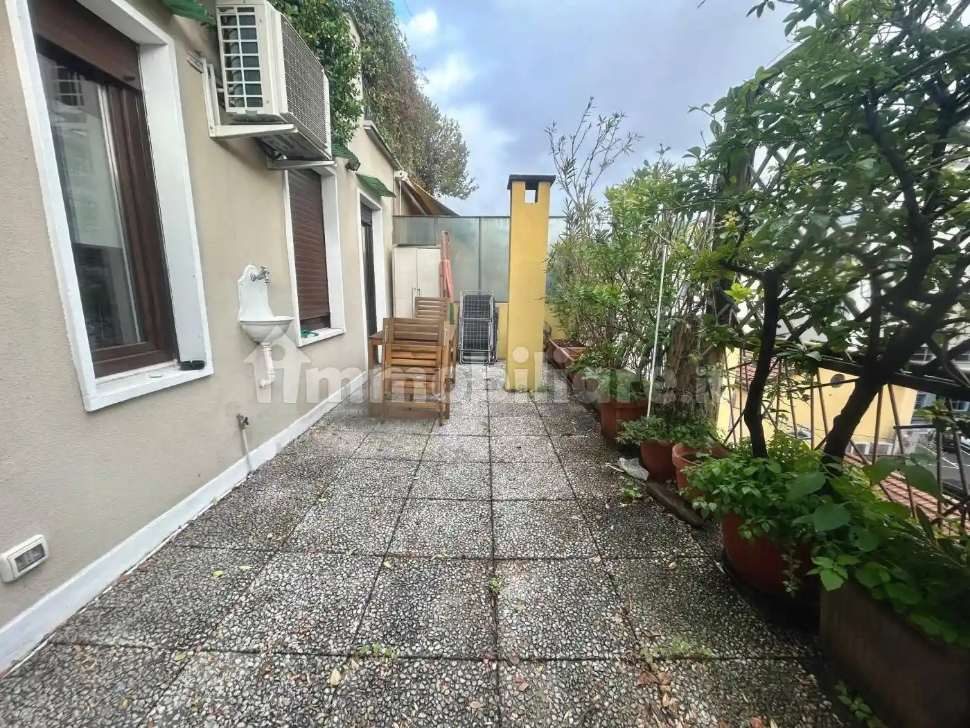 Bilocale via Cerano 2, Solari, Milano - foto 2