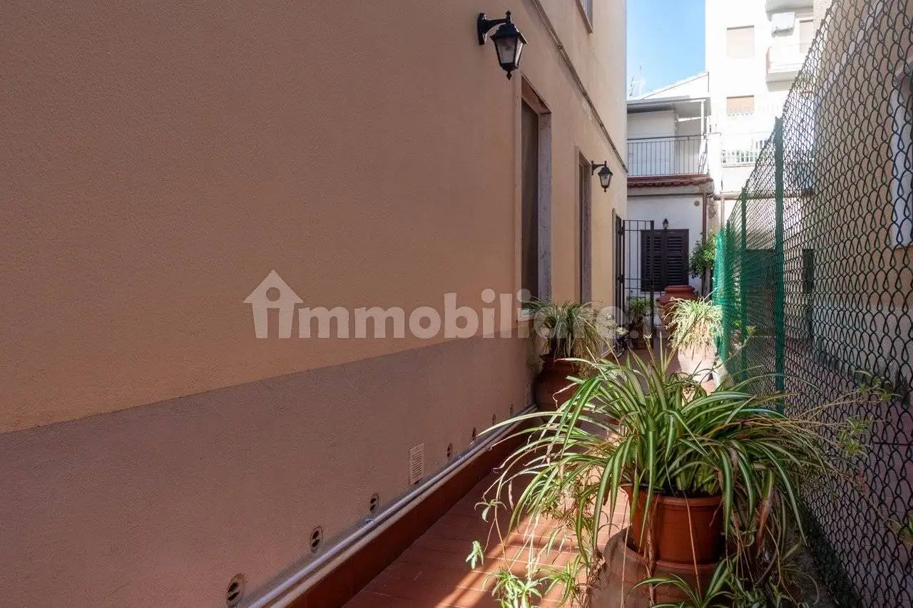 Quadrilocale via Manzoni 32, Centro, Follonica - foto 3