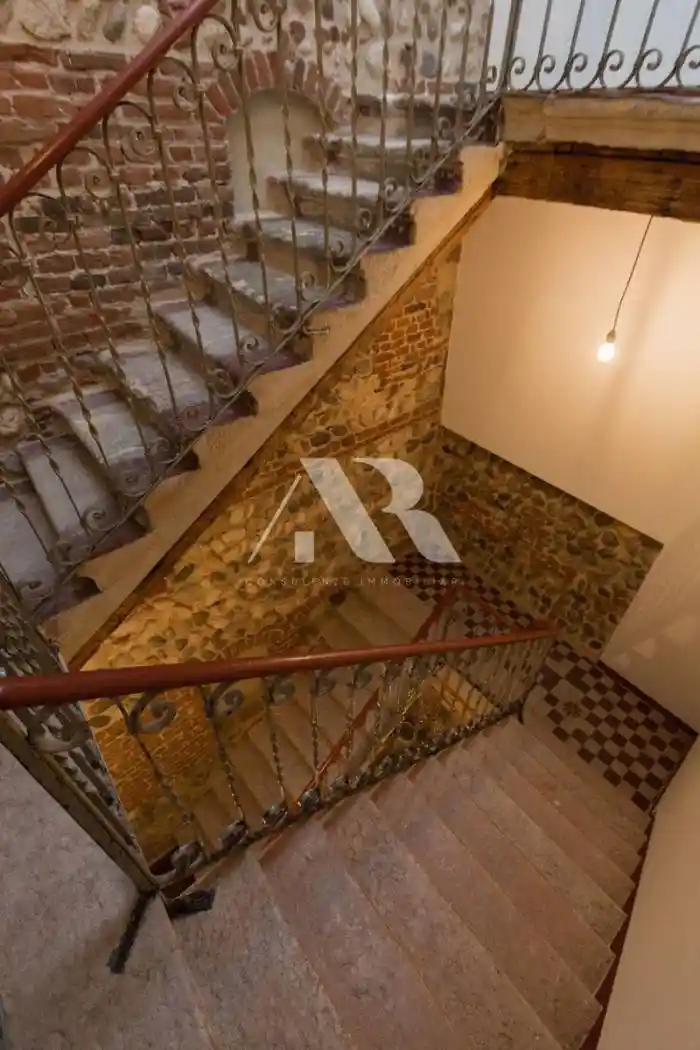 Palazzo - Edificio in Vendita - foto 2