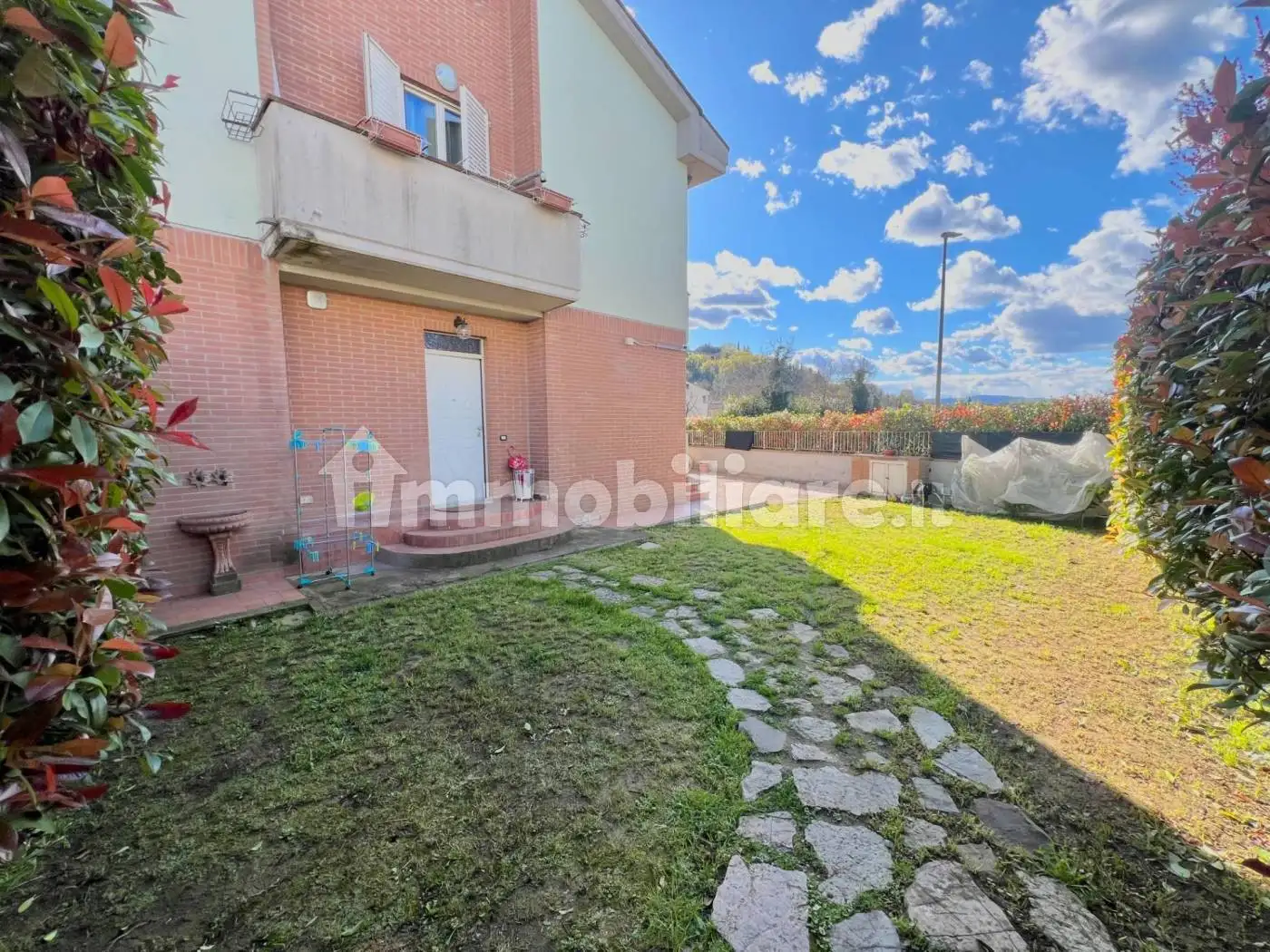 Appartamento in vendita a Montevarchi