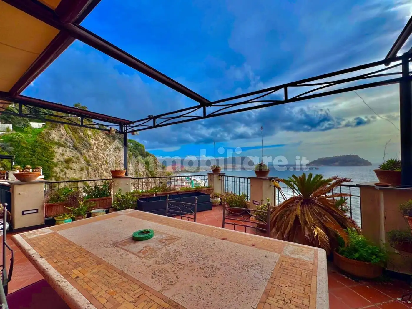 Appartamento in vendita a Pozzuoli