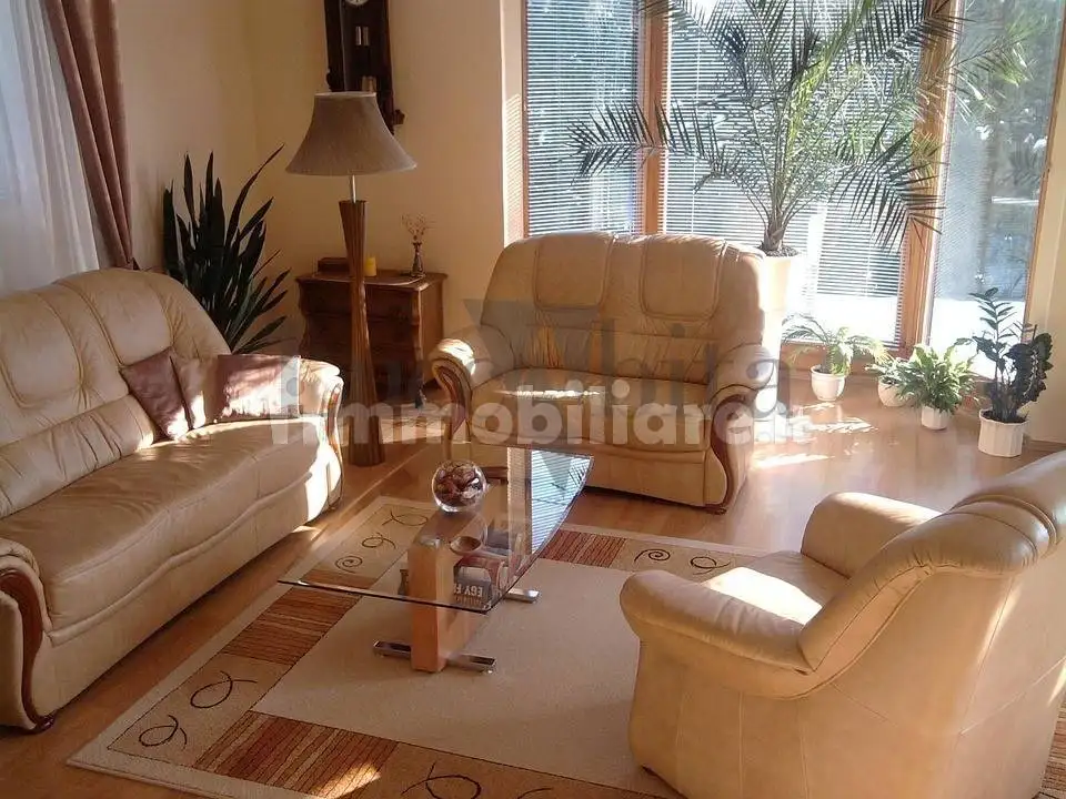 Appartamento in vendita a Lucca