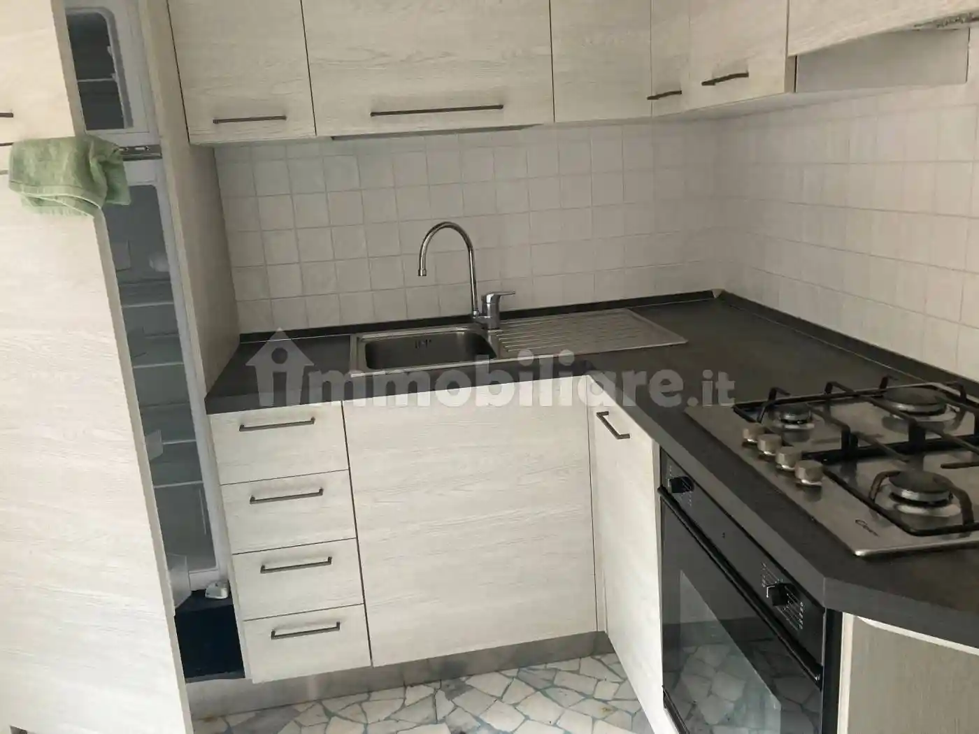 Quadrilocale buono stato, terzo piano, Centro Storico, Vicenza - foto 2