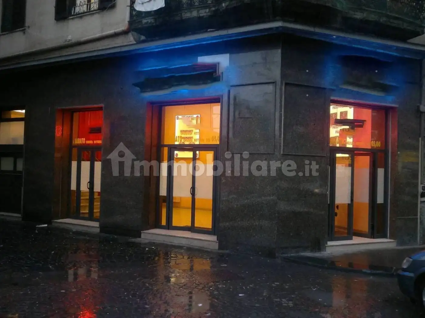 Palazzo - Edificio in vendita a Napoli