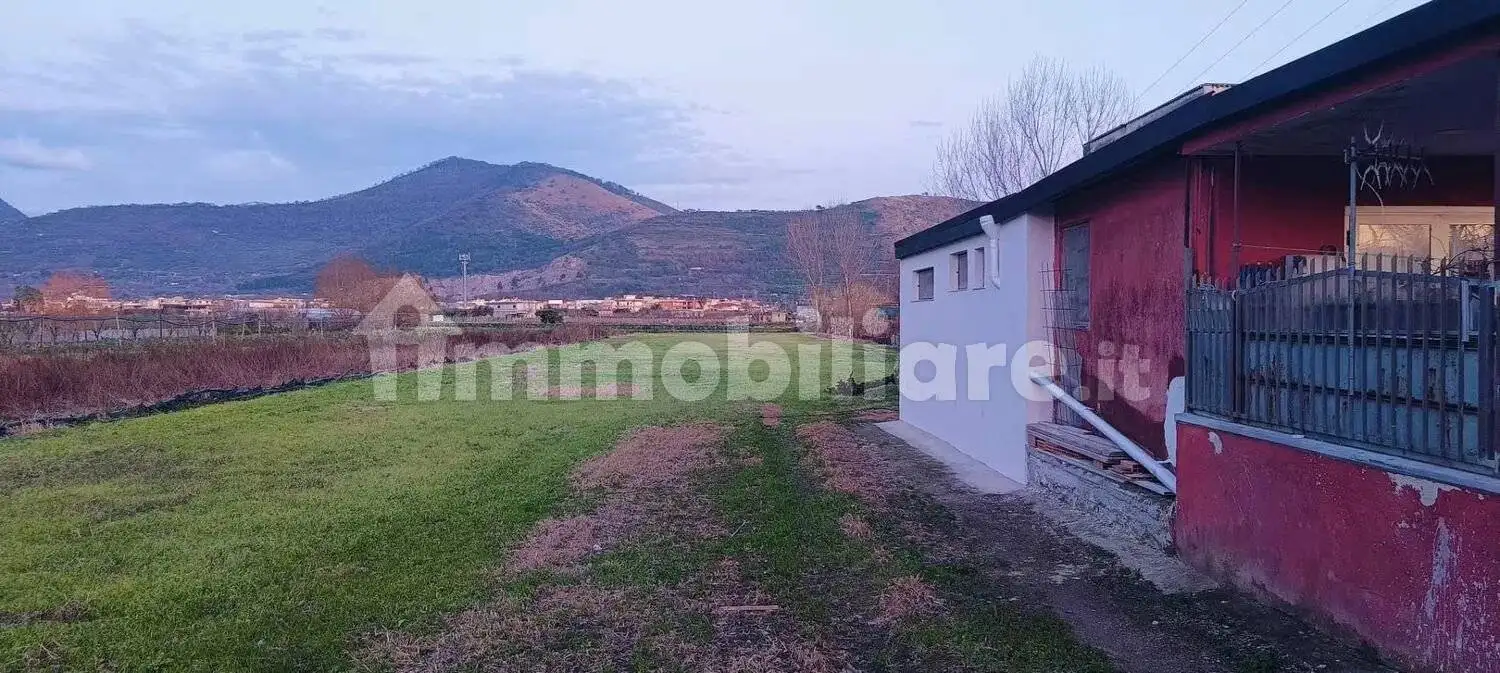 Villa in vendita a San Valentino Torio