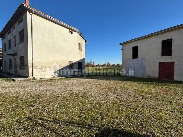 Rustico - Casale in vendita a Prata di Pordenone