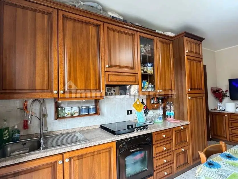 Appartamento in vendita a Gavirate