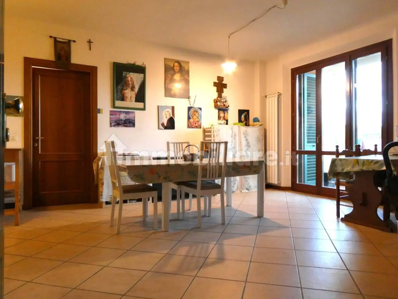 Appartamento in vendita a Capraia e Limite