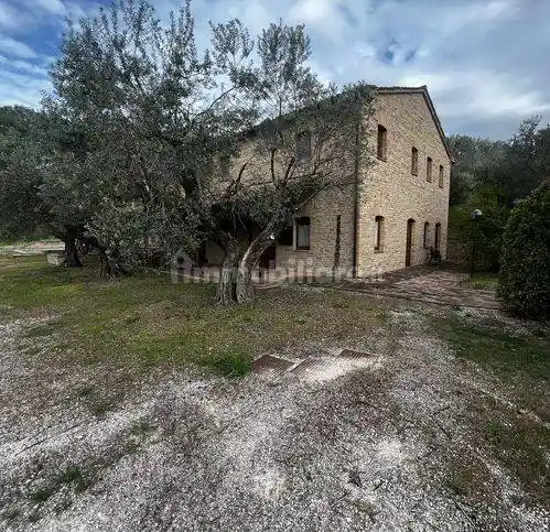 Appartamento via Monte Deserto, Castelplanio - foto 2