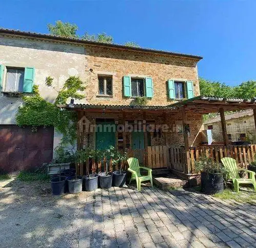 Villa in vendita a Serra San Quirico
