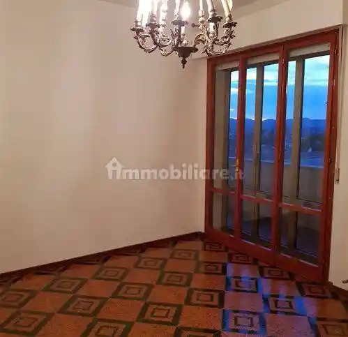 Appartamento buono stato, secondo piano, Centro, Cupramontana - foto 2