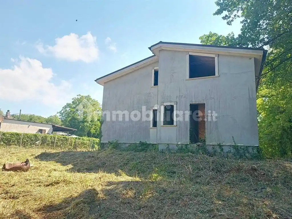 Villa in vendita a Cave