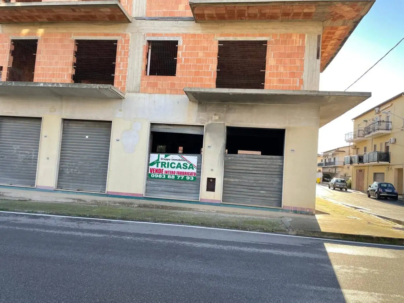 Palazzo - Edificio in vendita a Cassano all'Ionio