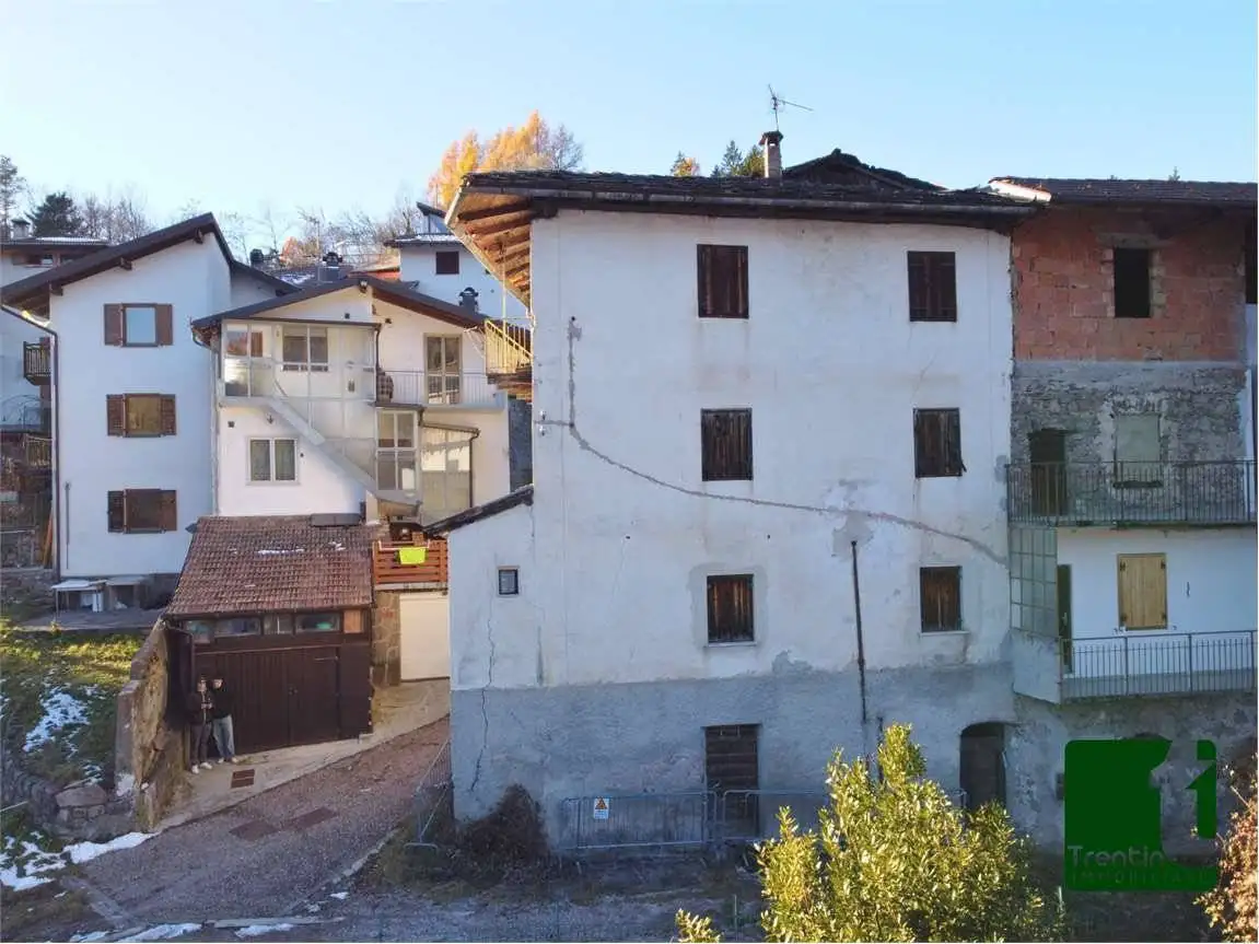 Terratetto unifamiliare 185 m², da ristrutturare, Montagnaga, Baselga di Pinè - foto 3