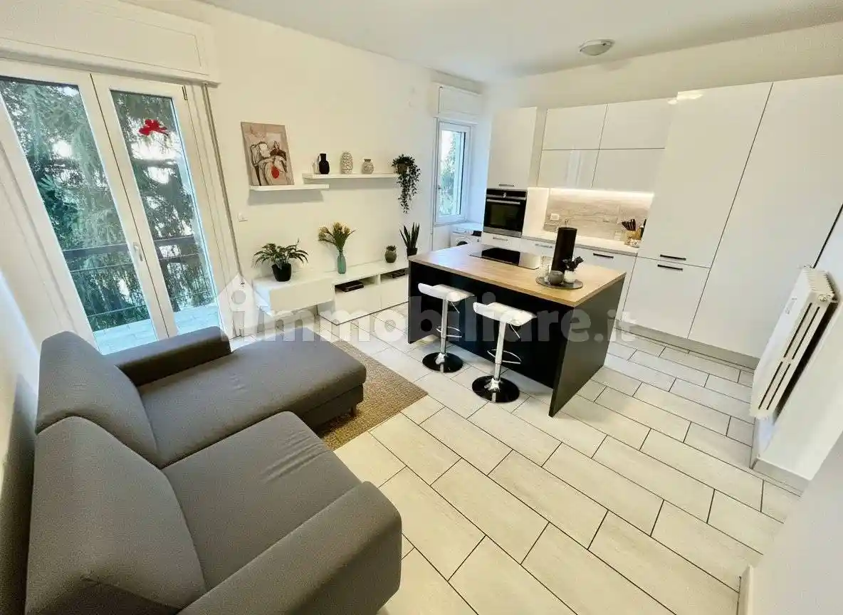 Appartamento in vendita a Desenzano del Garda