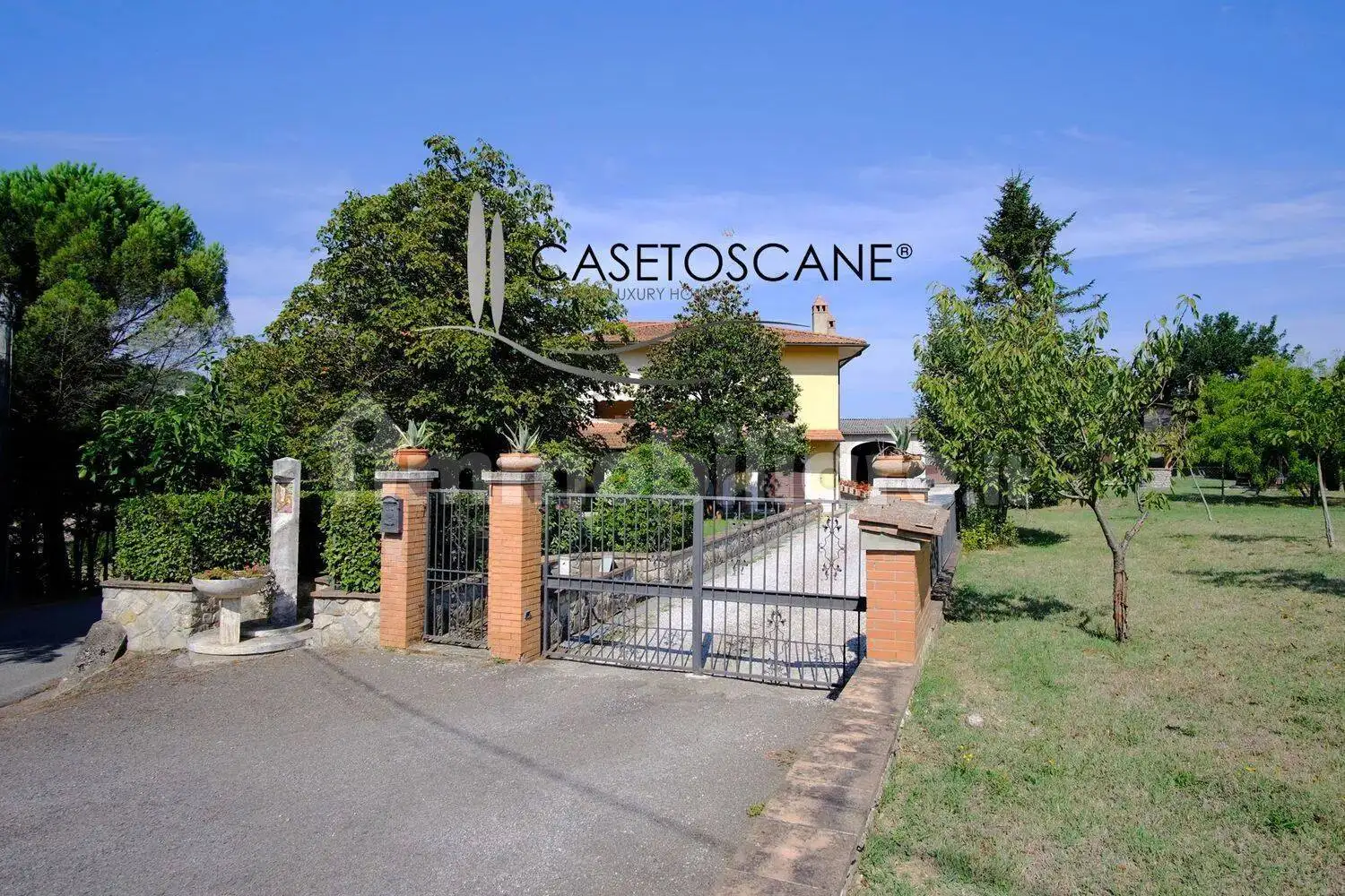 Villa in vendita a Lucignano