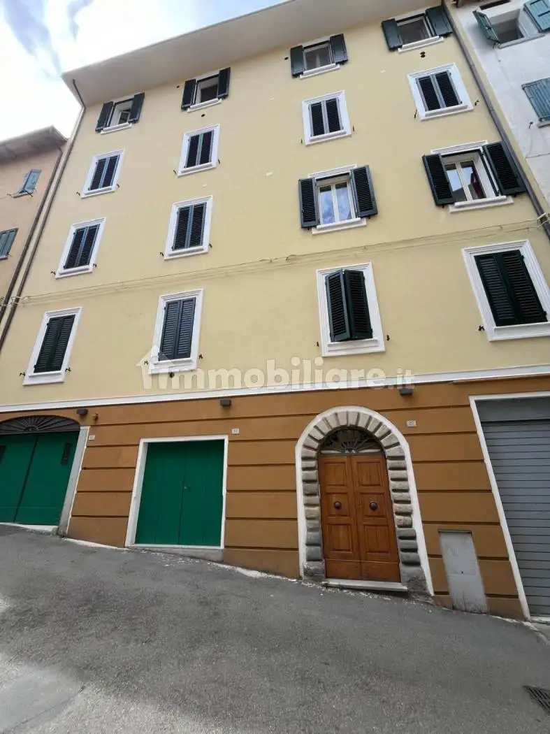 Appartamento in vendita a Alto Reno Terme