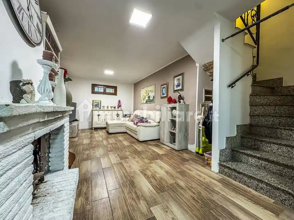 Villa plurifamiliare via Pietro Montani, Infernetto, Roma - foto 2