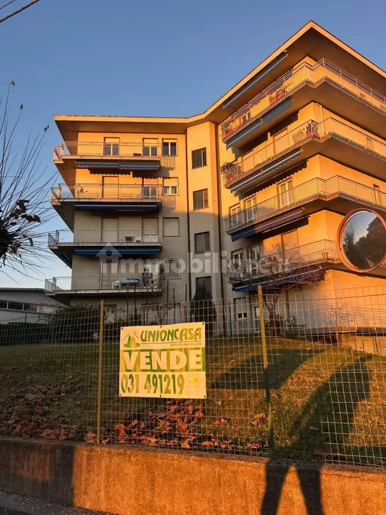 Appartamento in vendita a Lurate Caccivio