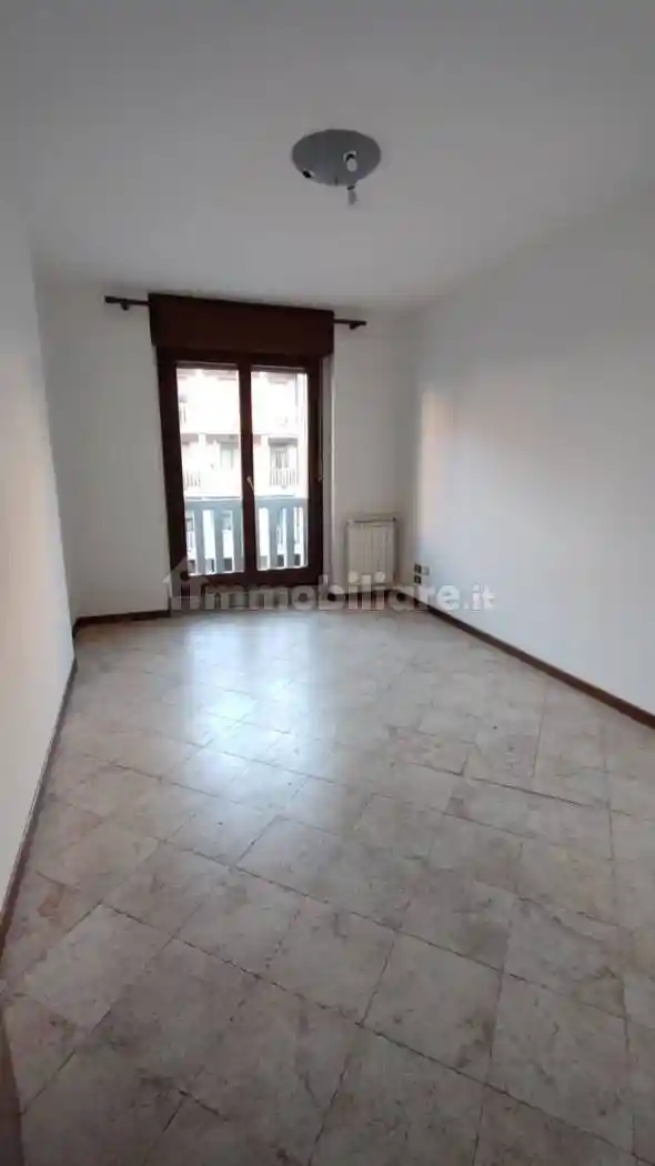 Quadrilocale via Carlo Cerruti 17, Centro Storico, Novara - foto 4