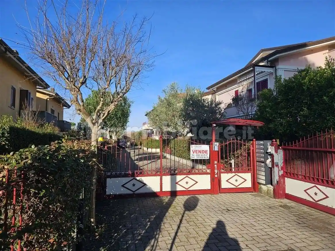 Appartamento in vendita a Massa