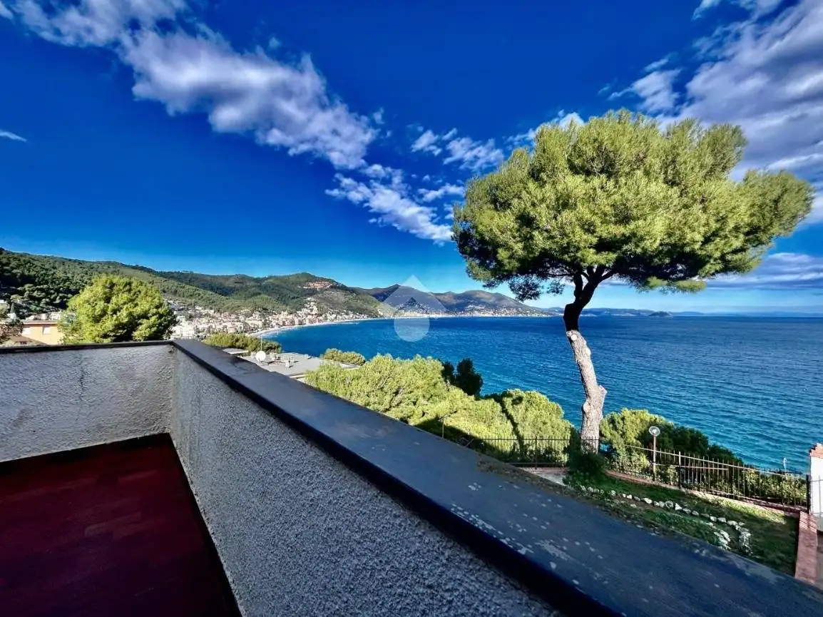 Appartamento in vendita a Laigueglia