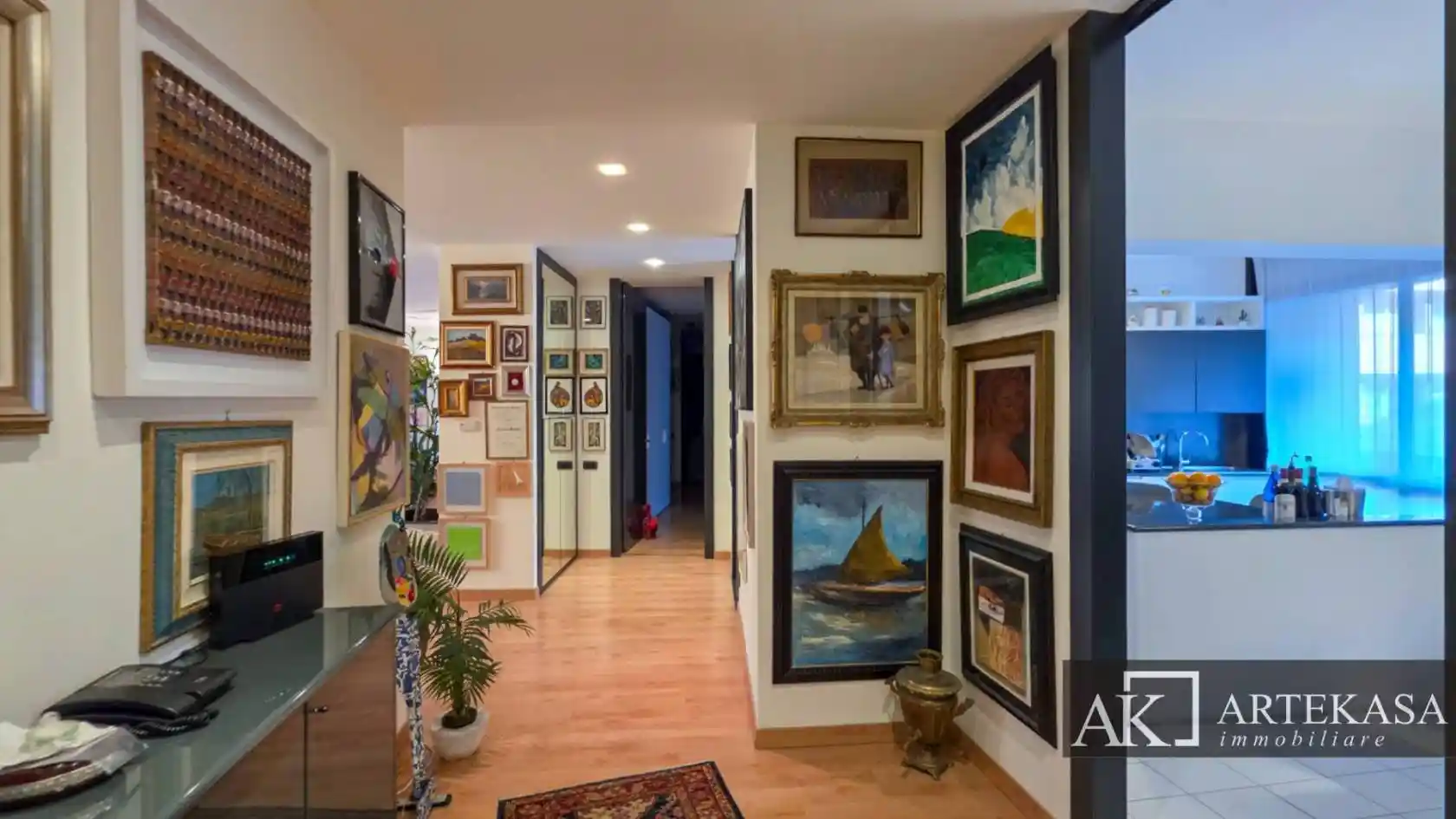 Trilocale Rotonda Massimo D'Azeglio 11, Centro Storico, Novara - foto 3