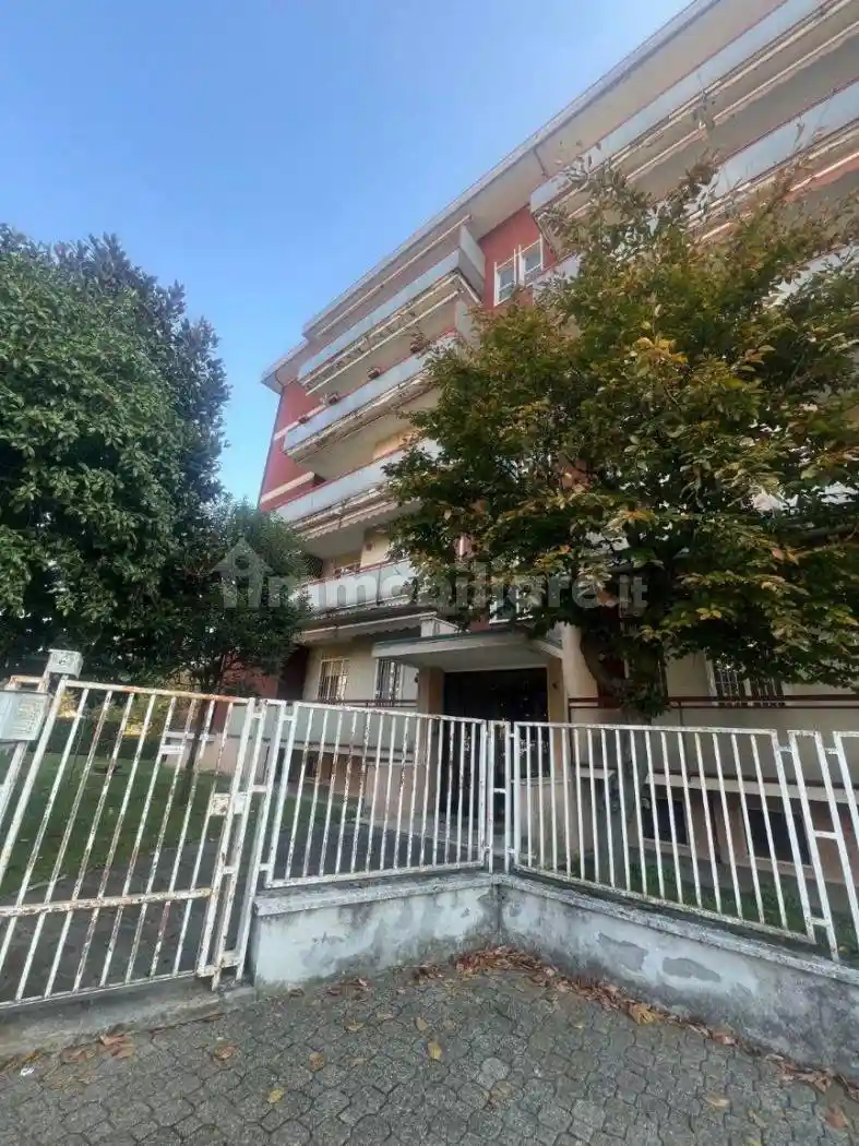 Quadrilocale via Giovan Paolo Feliziani 6, Stadio, Piacenza - foto 2